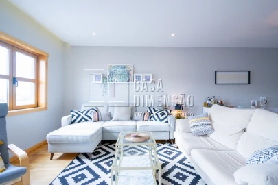 Apartamento T2 para Venda em Carnaxide e Queijas