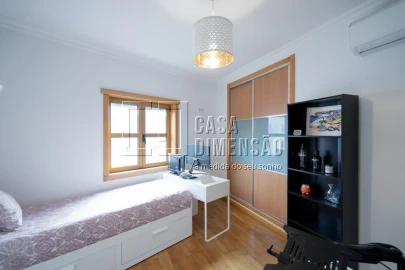 Apartamento T2 para Venda em Carnaxide e Queijas