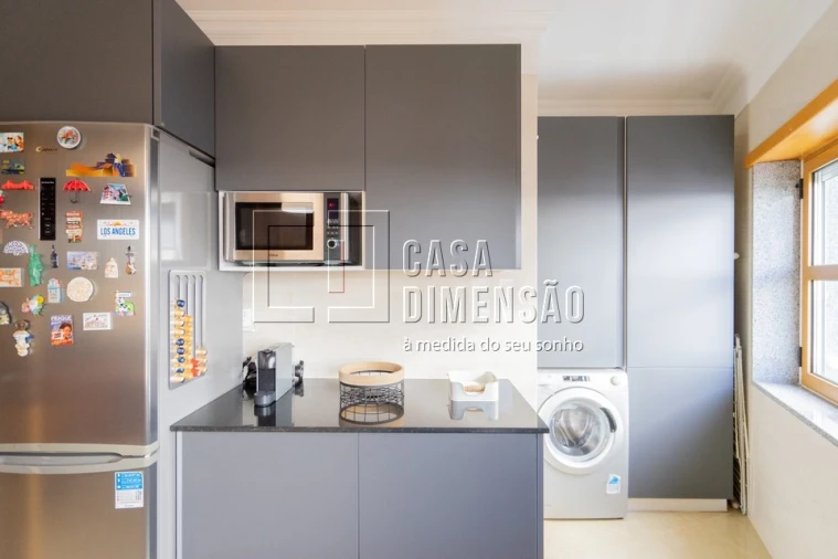 Apartamento T2 para Venda em Carnaxide e Queijas Foto 28