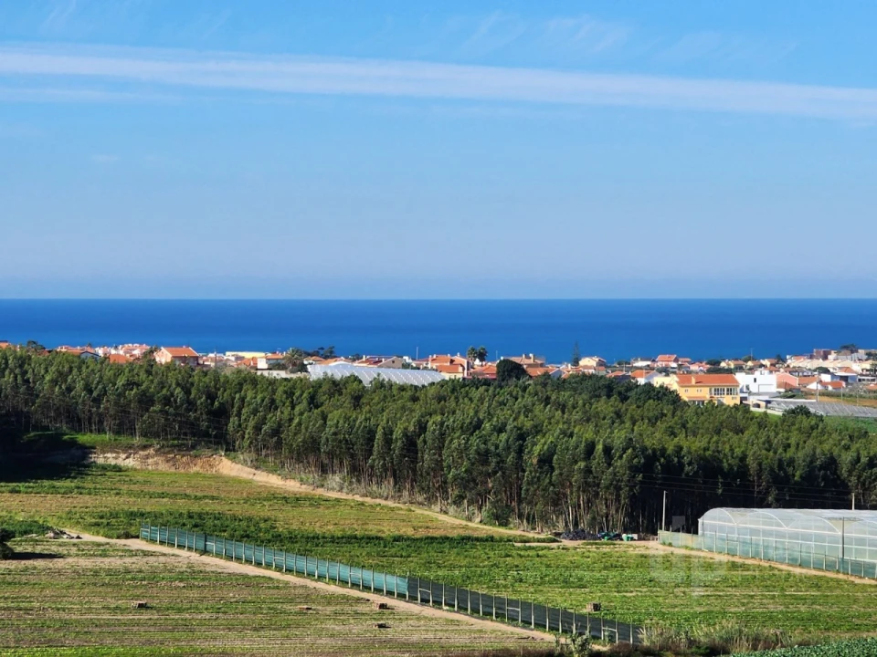 Moradia T4 para Venda em A dos Cunhados e Maceira Foto 1
