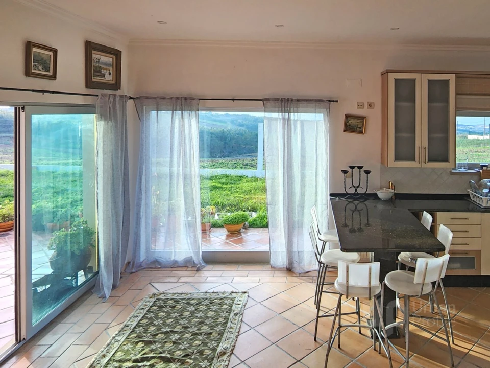 Moradia T4 para Venda em A dos Cunhados e Maceira Foto 25