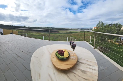 Moradia T4 para Venda em A dos Cunhados e Maceira