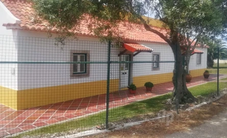 Moradia T4 para Venda em A dos Cunhados e Maceira
