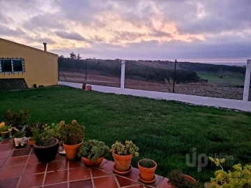 Moradia T4 para Venda em A dos Cunhados e Maceira