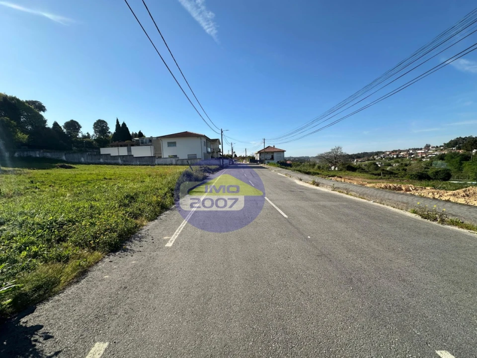 Terreno para Venda em Sanguedo Foto 4