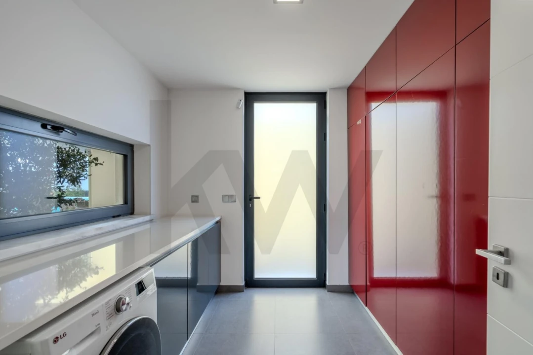 Moradia T4 para Venda em Santa Maria, São Pedro e Matacães Foto 15