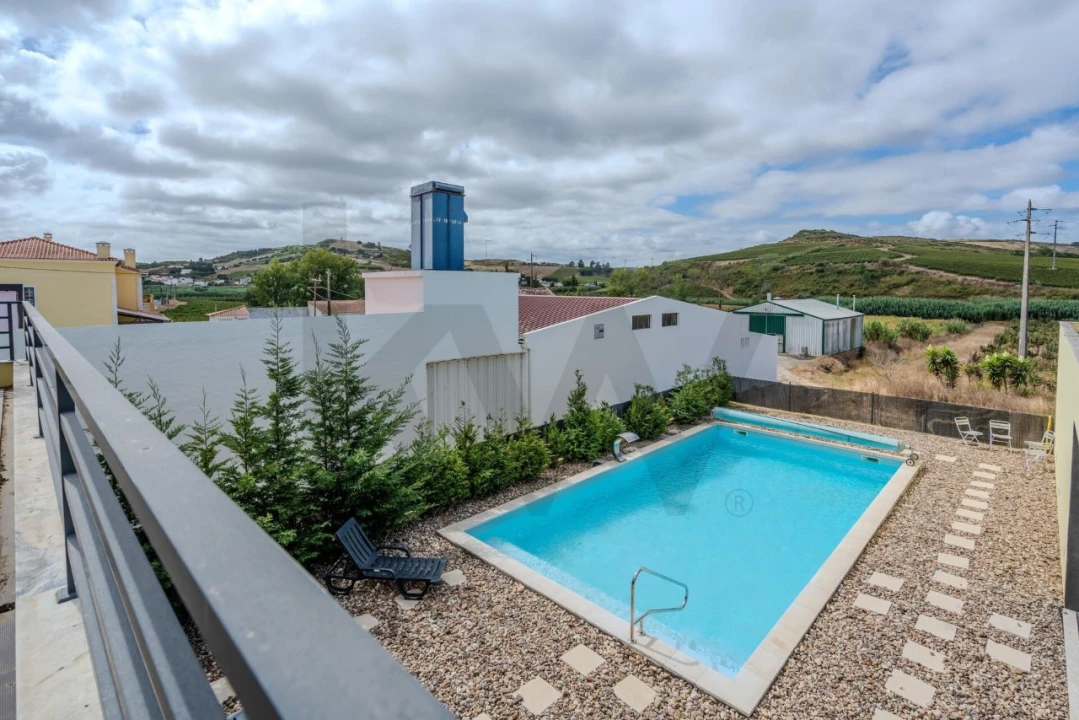 Moradia T4 para Venda em Santa Maria, São Pedro e Matacães Foto 43