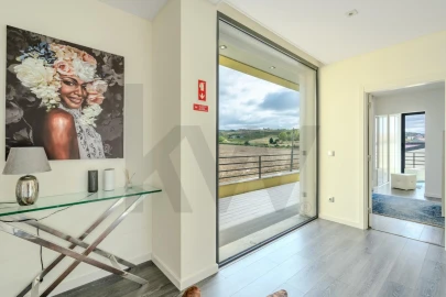 Moradia T4 para Venda em Santa Maria, São Pedro e Matacães