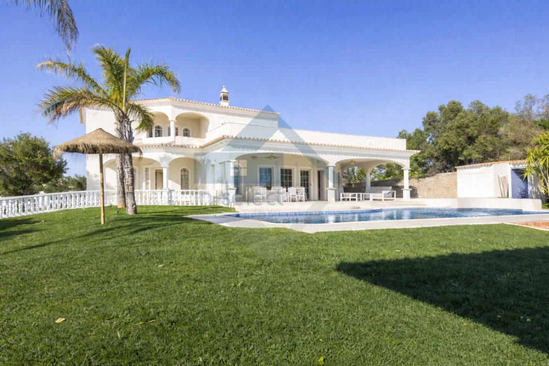 Moradia T3 para Venda em Boliqueime Foto 9