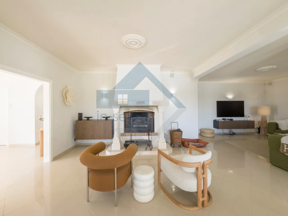 Moradia T3 para Venda em Boliqueime Foto 16