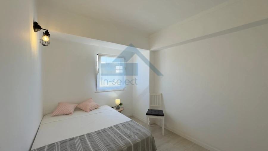 Apartamento T2 para Venda em Quarteira Foto 17