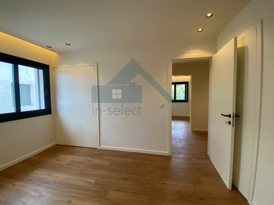 Moradia T3 para Venda em Loule (São Sebastião) Foto 17