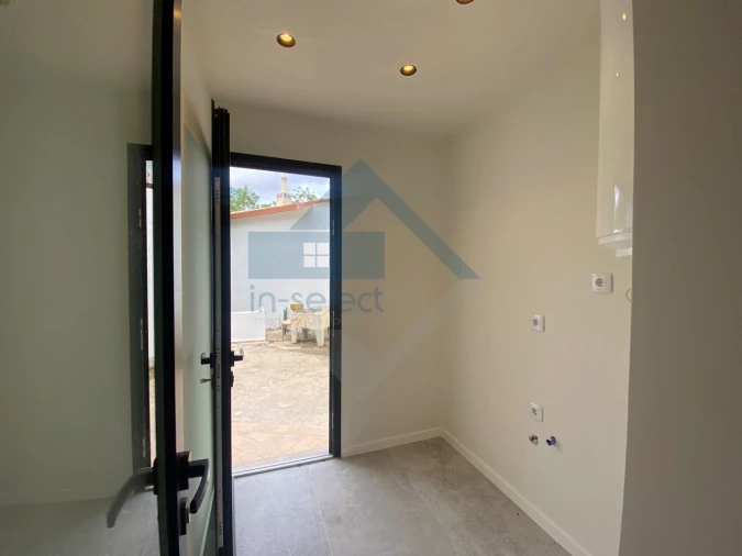 Moradia T3 para Venda em Loule (São Sebastião) Foto 13