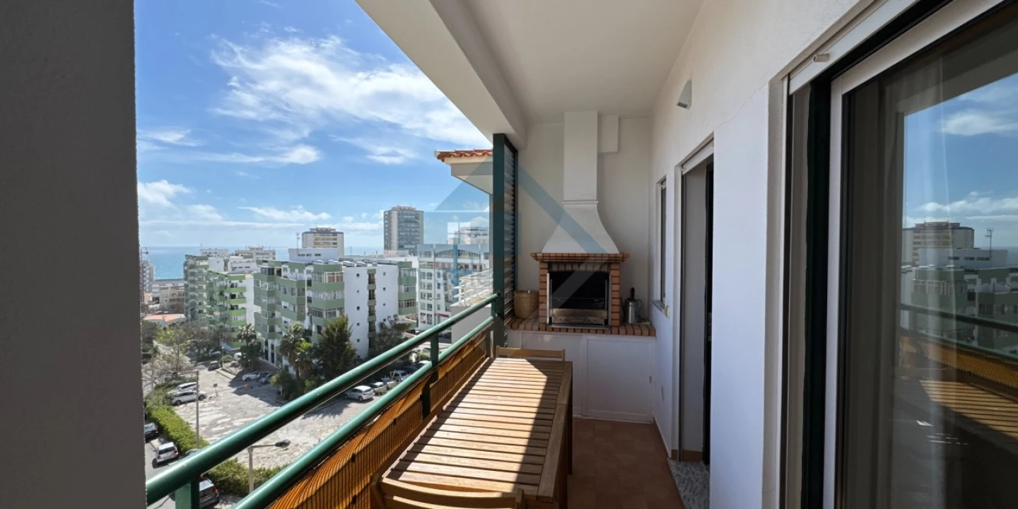 Apartamento T4 para Venda em Quarteira Foto 8