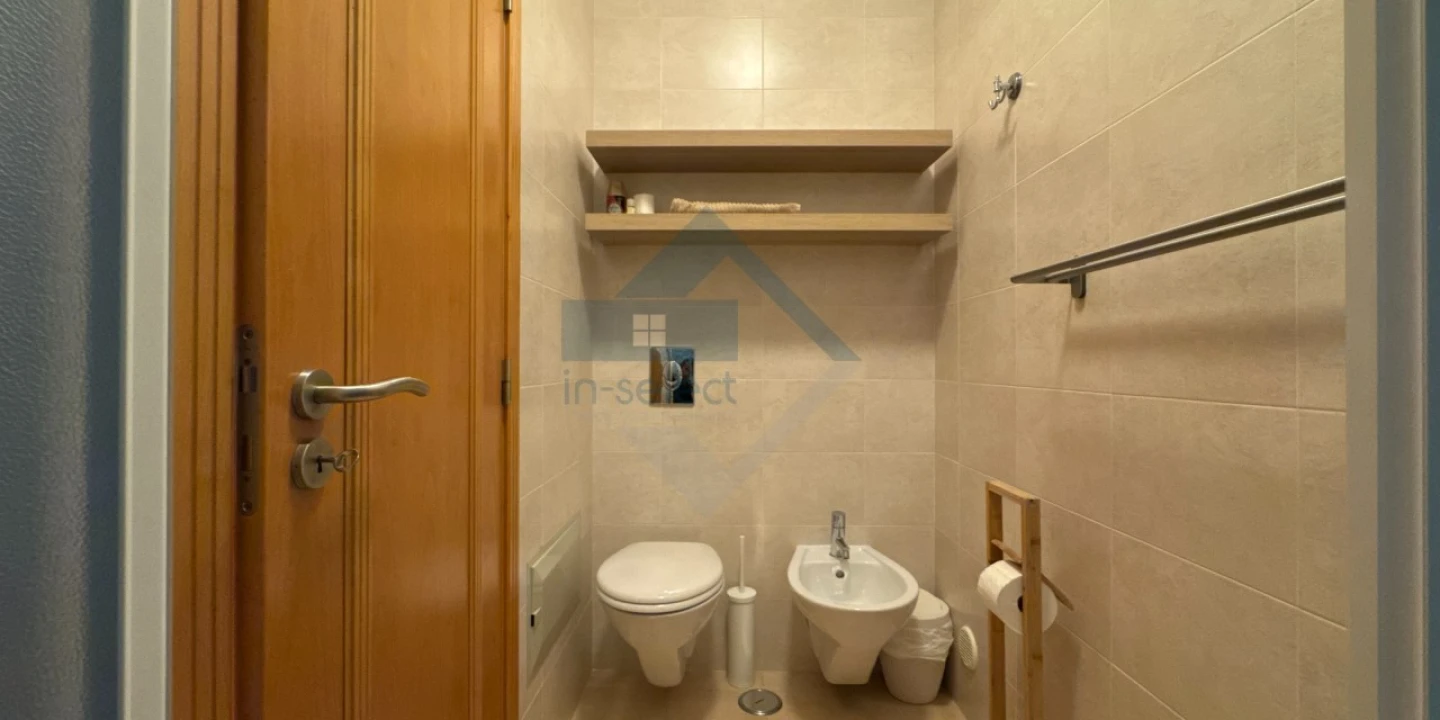 Apartamento T4 para Venda em Quarteira Foto 19