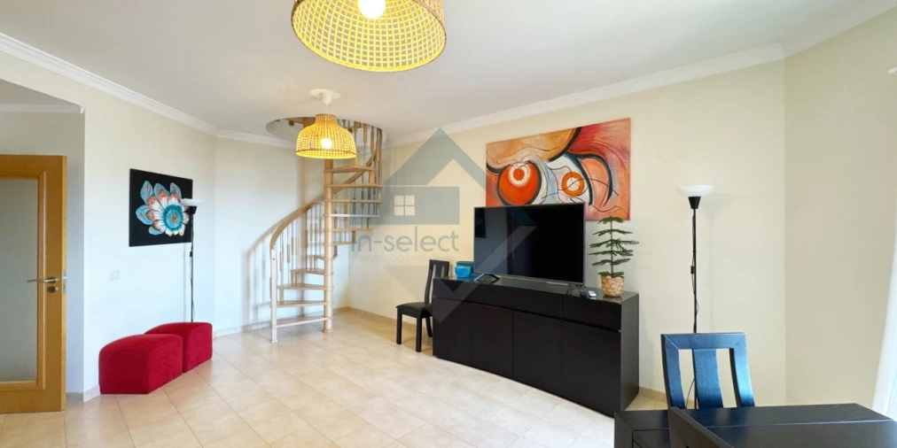 Apartamento T4 para Venda em Quarteira Foto 5