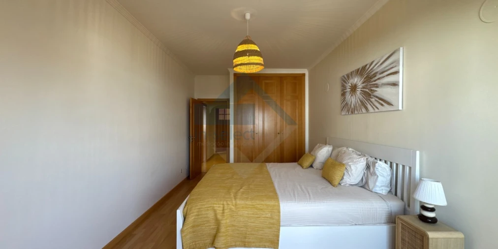 Apartamento T4 para Venda em Quarteira Foto 23