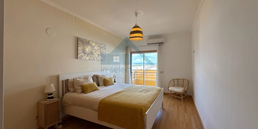 Apartamento T4 para Venda em Quarteira Foto 24