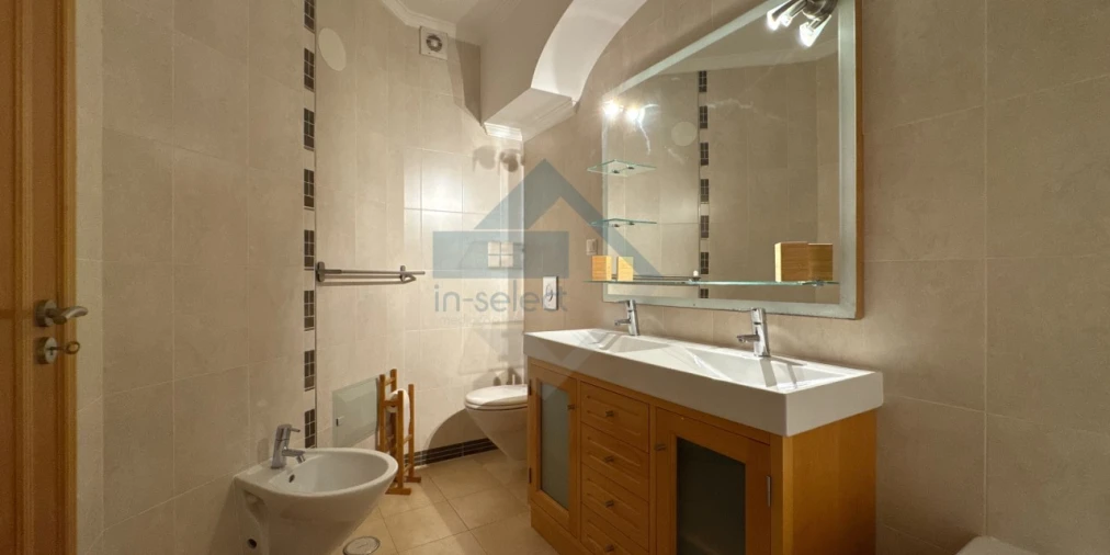 Apartamento T4 para Venda em Quarteira Foto 25