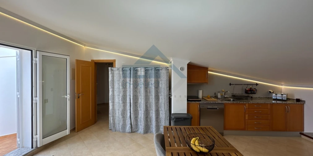Apartamento T4 para Venda em Quarteira Foto 28