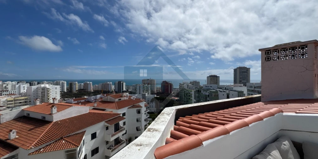 Apartamento T4 para Venda em Quarteira Foto 38