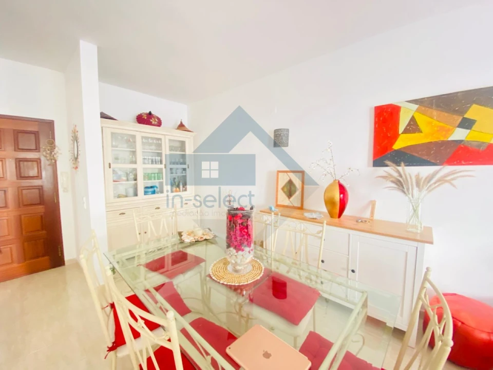 Apartamento T2 para Venda em Quarteira Foto 4