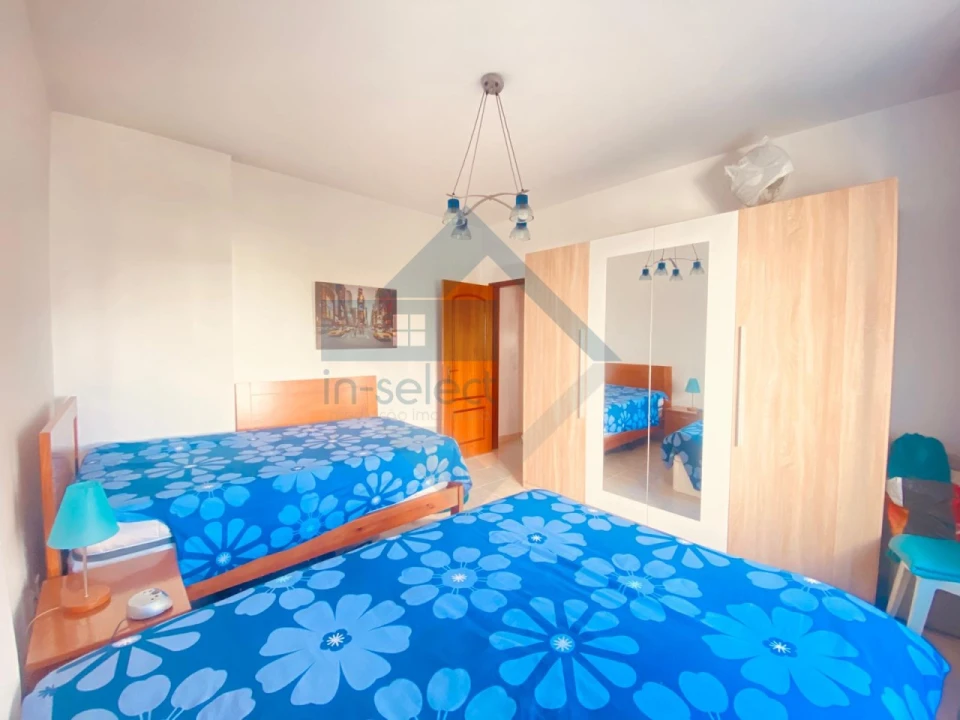 Apartamento T2 para Venda em Quarteira Foto 14