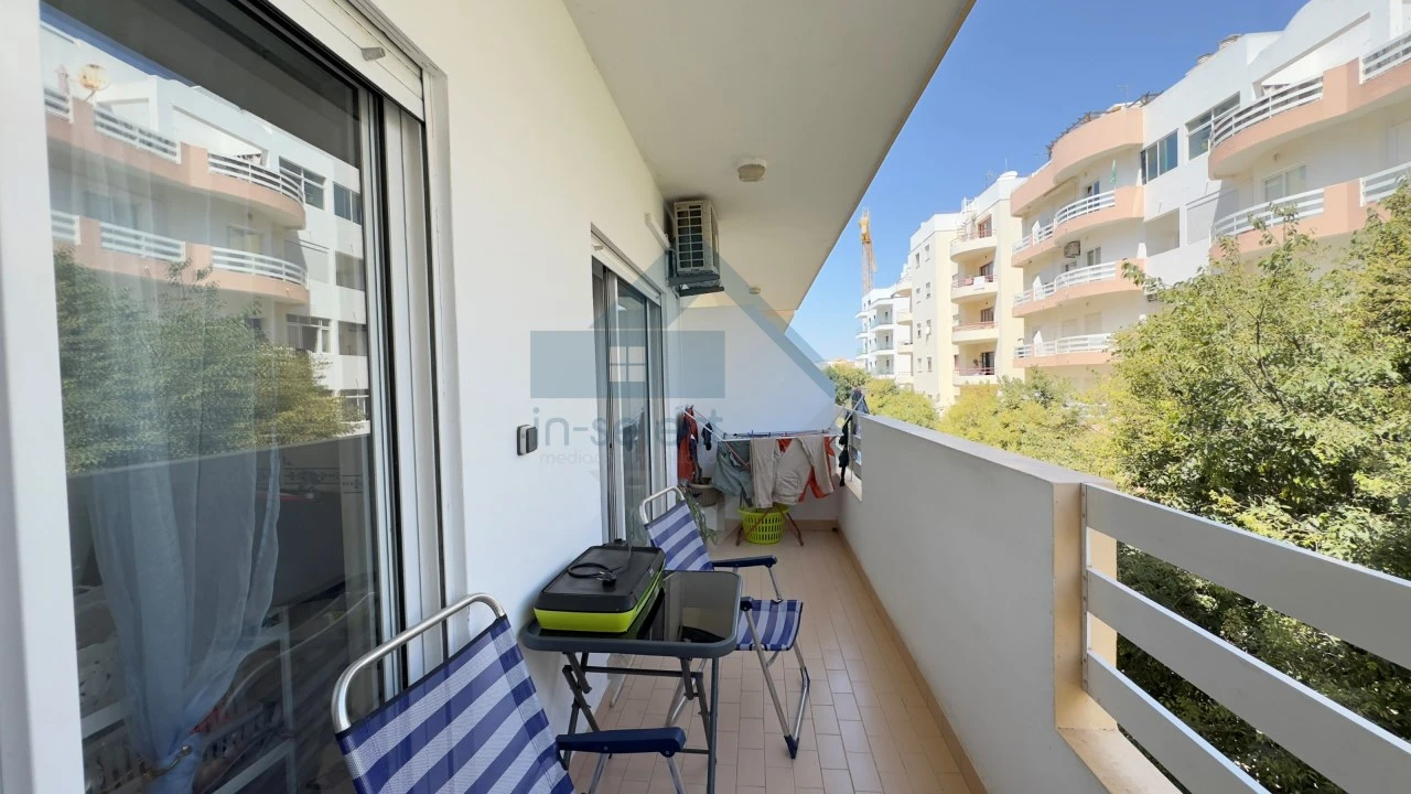 Apartamento T2 para Venda em Quarteira Foto 17