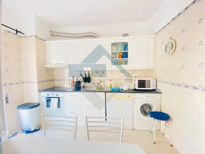 Apartamento T2 para Venda em Quarteira Foto 8