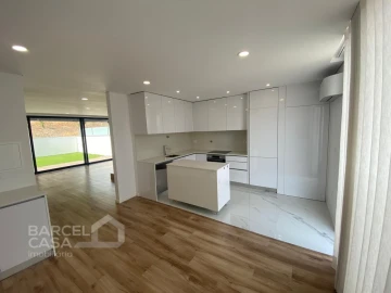 Moradia T3 para Venda em Barcelinhos