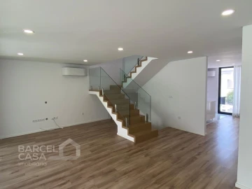 Moradia T3 para Venda em Barcelinhos