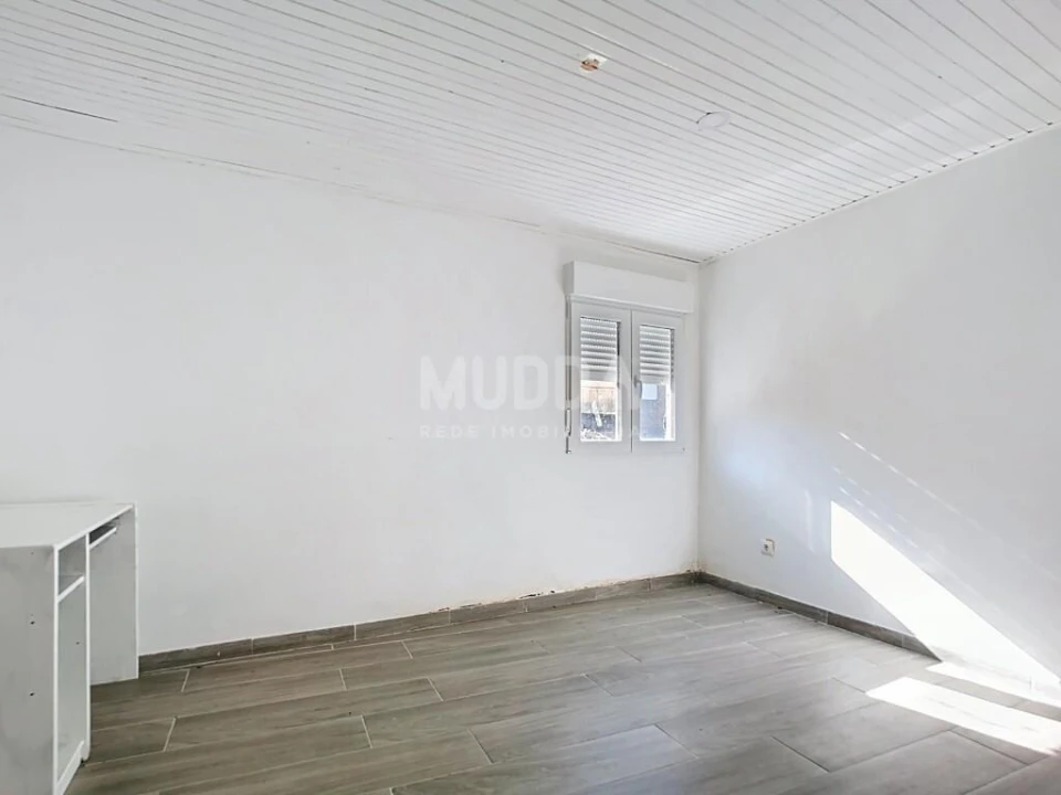 Moradia T3 para Venda em Aguas Frias Foto 3