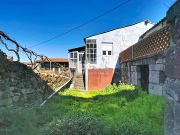 Moradia T3 para Venda em Aguas Frias