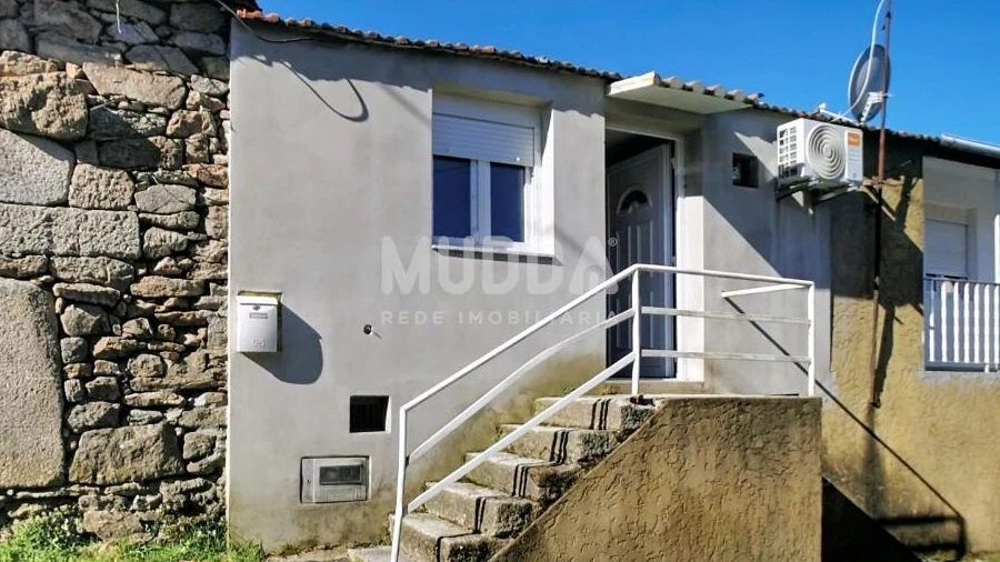 Moradia T3 para Venda em Aguas Frias