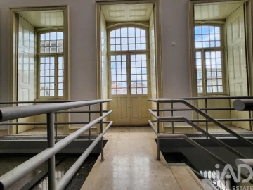 Loja para Venda em Pena, Quintã e Vila Cova