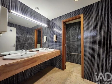 Loja para Venda em Pena, Quintã e Vila Cova