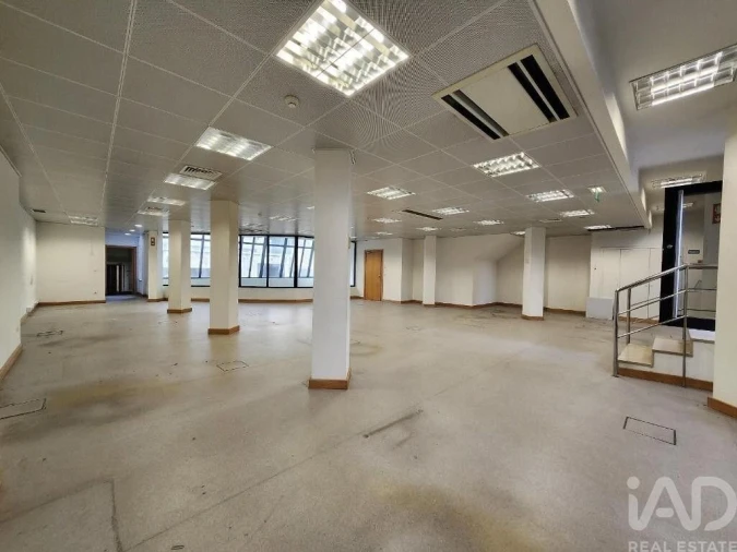 Loja para Venda em Pena, Quintã e Vila Cova Foto 3