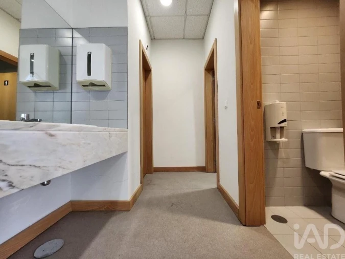 Loja para Venda em Pena, Quintã e Vila Cova Foto 6