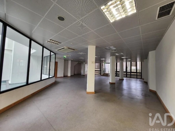 Loja para Venda em Pena, Quintã e Vila Cova Foto 15