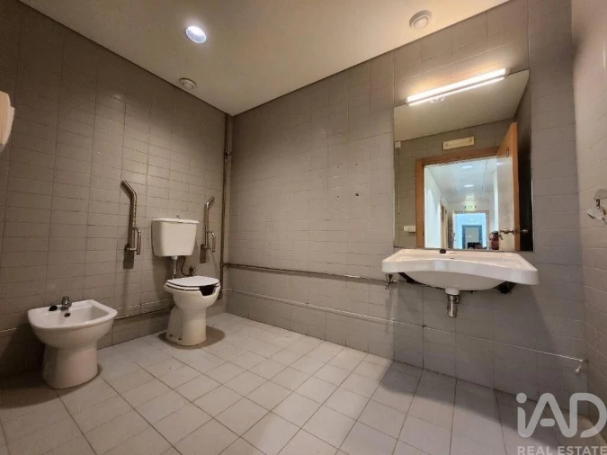 Loja para Venda em Pena, Quintã e Vila Cova Foto 7