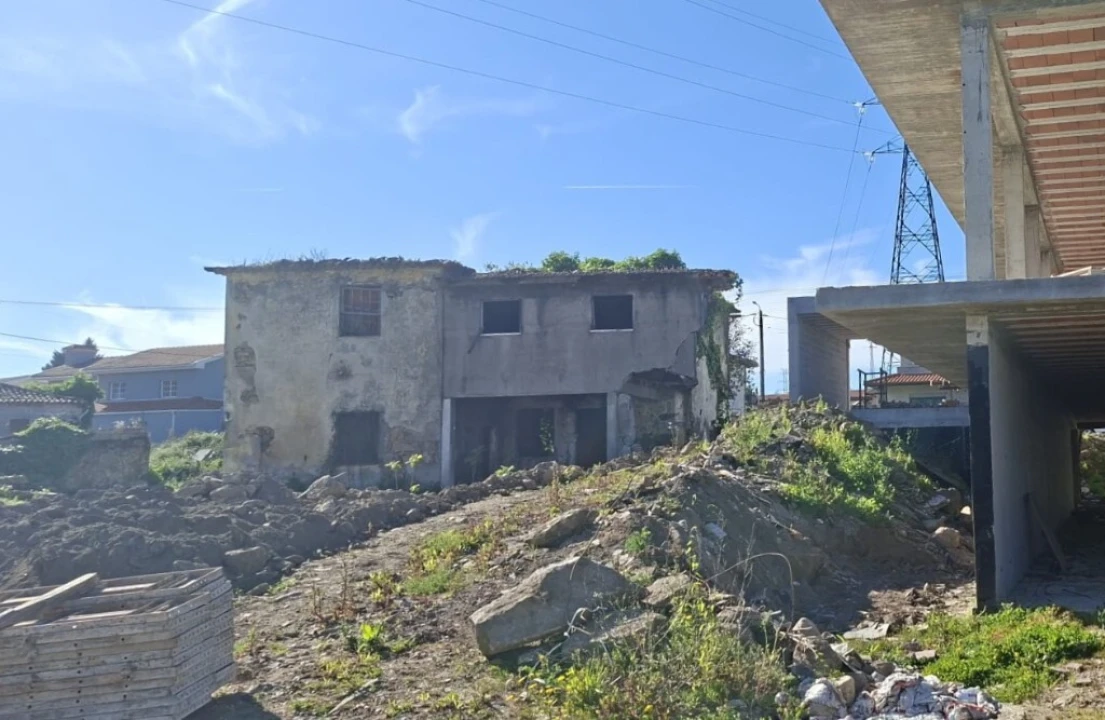 Moradia T3 para Venda em Soutelo Foto 3