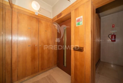 Apartamento T4 para Venda em São Domingos de Benfica