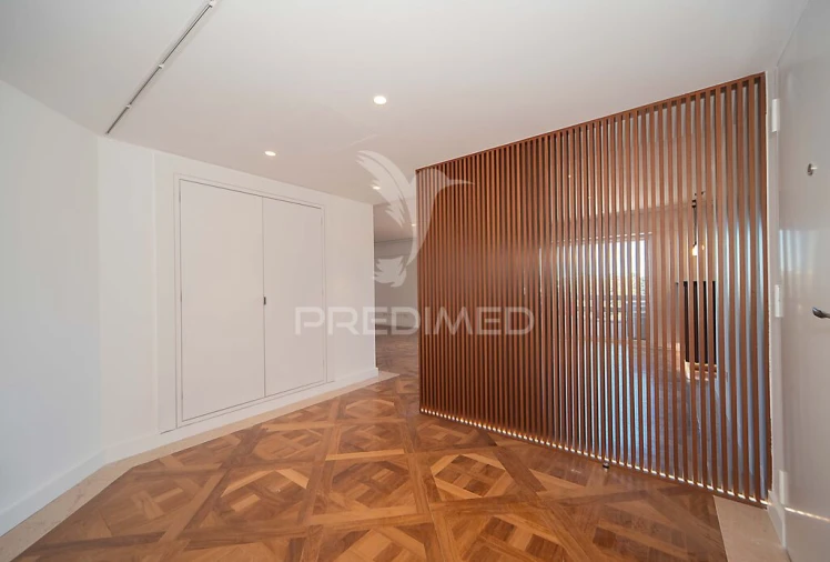 Apartamento T4 para Venda em São Domingos de Benfica Foto 19