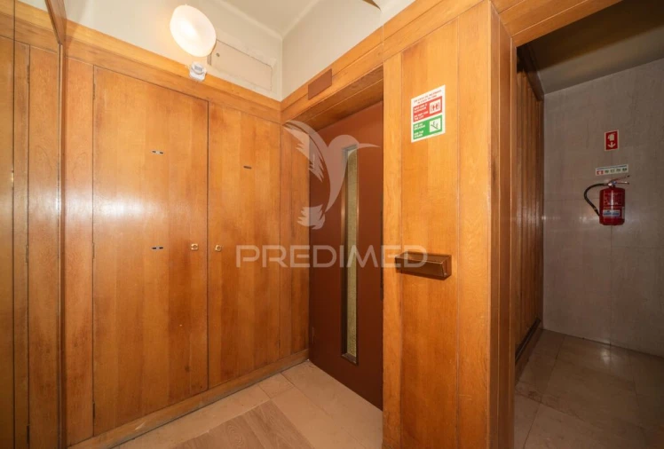 Apartamento T4 para Venda em São Domingos de Benfica Foto 18