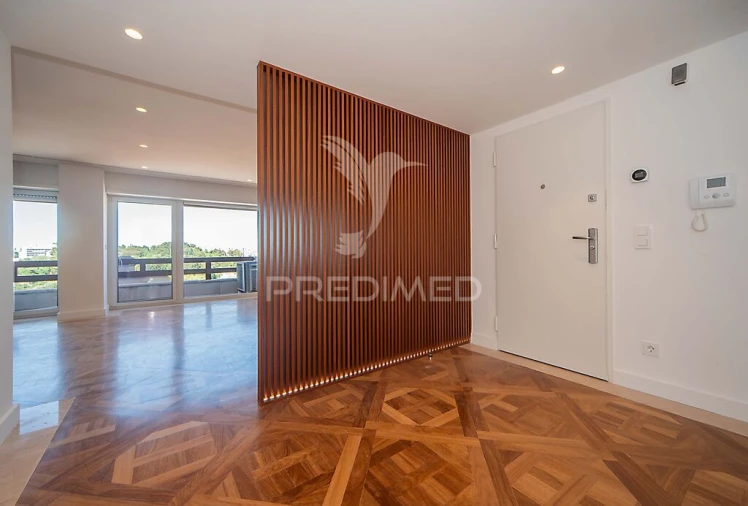 Apartamento T4 para Venda em São Domingos de Benfica Foto 20