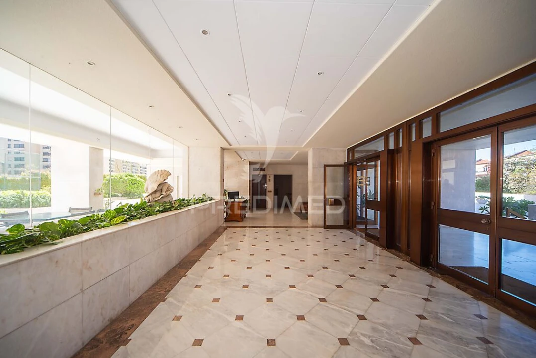 Apartamento T4 para Venda em São Domingos de Benfica Foto 11