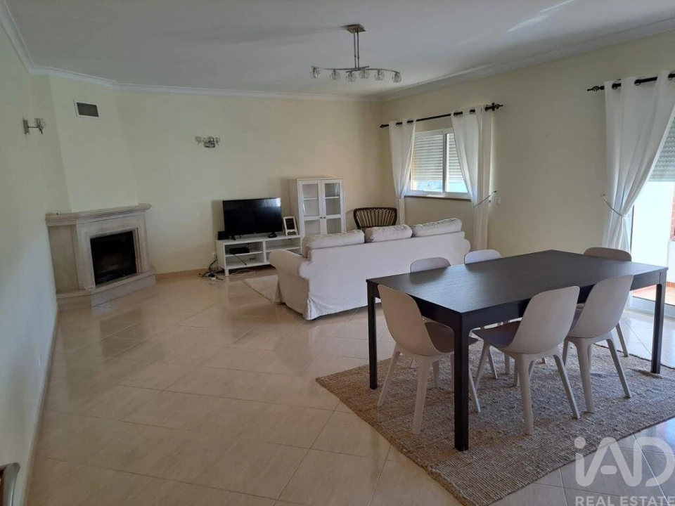 Apartamento T3 para Venda em Odiaxere Foto 3