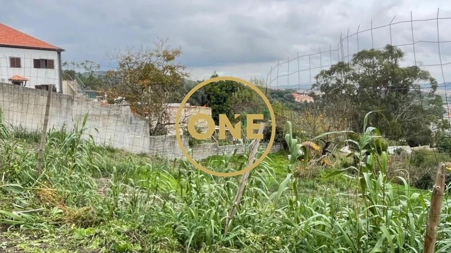 Terreno para Venda em Loures