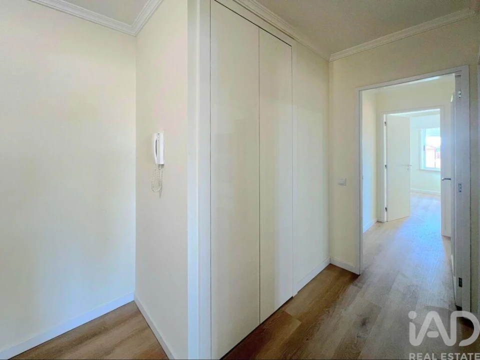 Apartamento T2 para Venda em Rio Tinto Foto 3