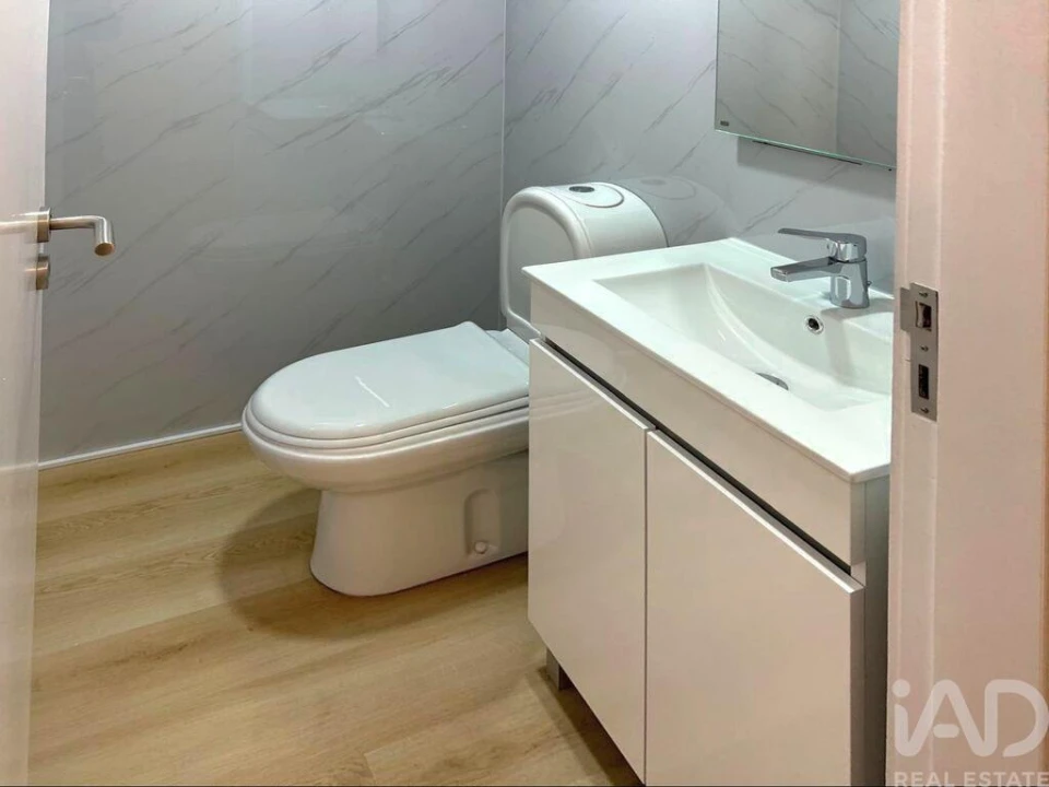 Apartamento T2 para Venda em Rio Tinto Foto 15